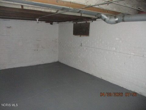 Tiny photo for 2537 Fulton Street, Toledo, OH 43610 (MLS # 10006944)