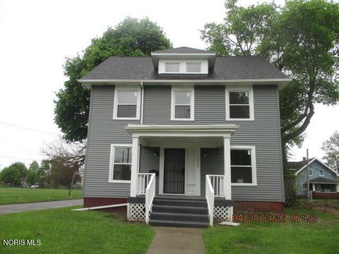 Photo of 2537 Fulton Street, Toledo, OH 43610 (MLS # 10006944)