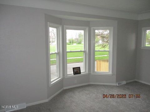 Tiny photo for 2537 Fulton Street, Toledo, OH 43610 (MLS # 10006944)