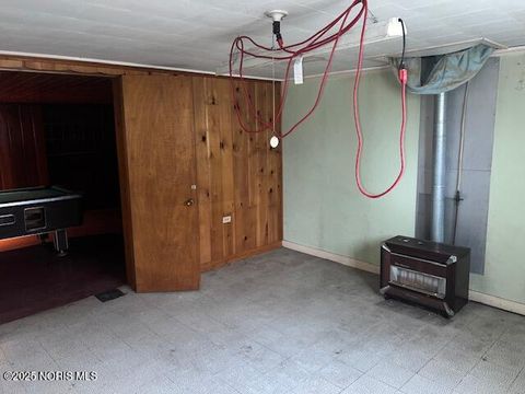 Tiny photo for 511 W Maumee Avenue, Napoleon, OH 43545 (MLS # 10002486)