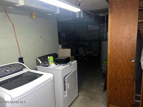 Tiny photo for 511 W Maumee Avenue, Napoleon, OH 43545 (MLS # 10002486)