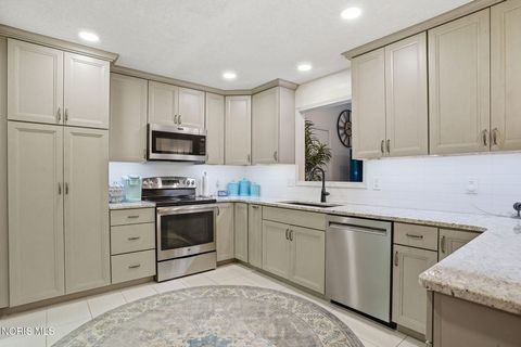 Tiny photo for 1807 Pebblestone Drive, Findlay, OH 45840 (MLS # 10007141)