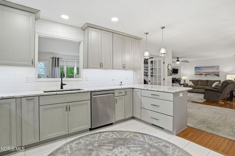 Tiny photo for 1807 Pebblestone Drive, Findlay, OH 45840 (MLS # 10007141)