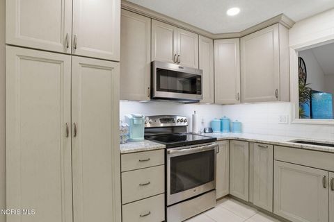 Tiny photo for 1807 Pebblestone Drive, Findlay, OH 45840 (MLS # 10007141)