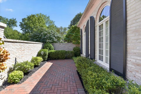 Tiny photo for 46 Exmoor, Ottawa Hills, OH 43615 (MLS # 10012811)