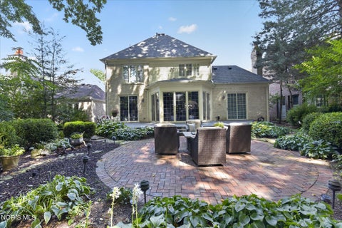 Tiny photo for 46 Exmoor, Ottawa Hills, OH 43615 (MLS # 10012811)