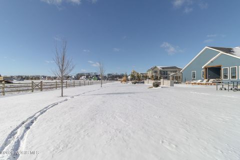 Tiny photo for 3302 Chapel Creek Drive, Perrysburg, OH 43551 (MLS # 10003328)