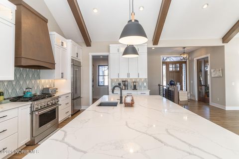 Tiny photo for 3302 Chapel Creek Drive, Perrysburg, OH 43551 (MLS # 10003328)