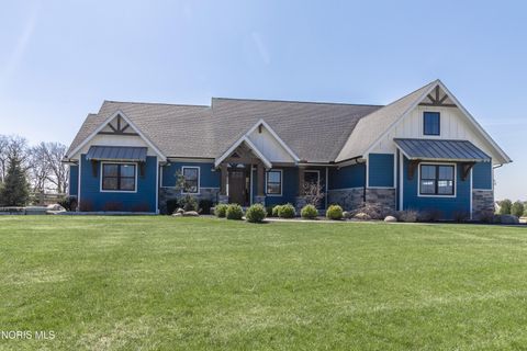 Photo of 3302 Chapel Creek Drive, Perrysburg, OH 43551 (MLS # 10003328)