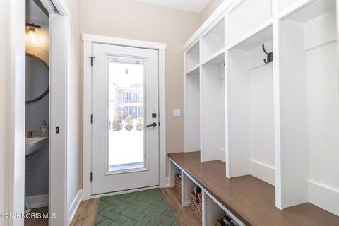 Tiny photo for 3302 Chapel Creek Drive, Perrysburg, OH 43551 (MLS # 10003328)