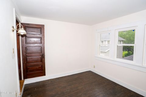 Tiny photo for 705 Perry Street, Defiance, OH 43512 (MLS # 10007900)
