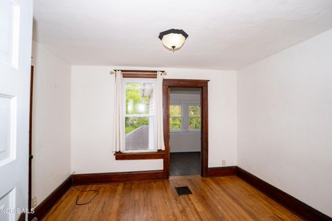 Tiny photo for 705 Perry Street, Defiance, OH 43512 (MLS # 10007900)