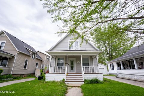 Photo of 705 Perry Street, Defiance, OH 43512 (MLS # 10007900)