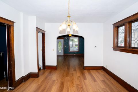 Tiny photo for 705 Perry Street, Defiance, OH 43512 (MLS # 10007900)