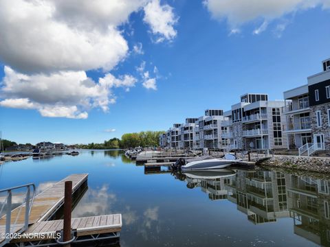 2735 S Harbor Bay Drive 1132 Lakeside Marblehead OH 43440