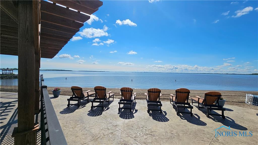 2735 S Harbor Bay Drive 1132