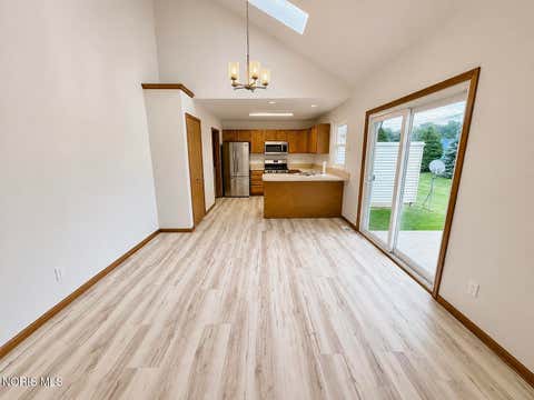 Tiny photo for 2547 Lake Vista Drive, Toledo, OH 43614 (MLS # 10011961)