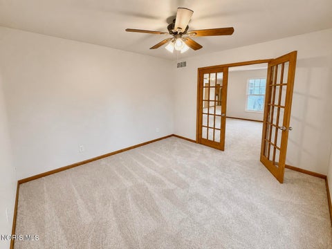 Tiny photo for 2547 Lake Vista Drive, Toledo, OH 43614 (MLS # 10011961)