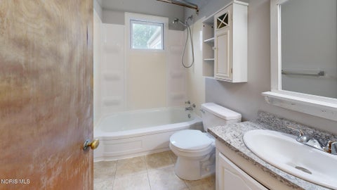 Tiny photo for 3734 Frampton Drive, Toledo, OH 43614 (MLS # 10012210)