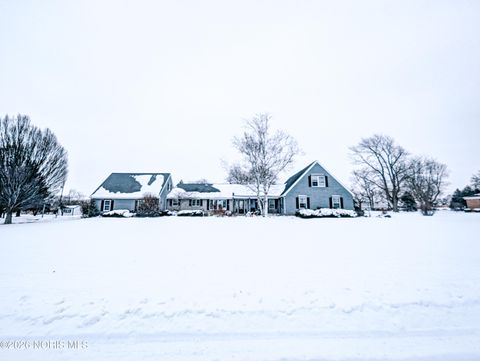 Tiny photo for 3404 Gwilym Road, Fostoria, OH 44830 (MLS # 10003771)