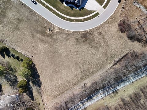 Tiny photo for 446 Delaware Drive, Perrysburg, OH 43551 (MLS # 10005021)