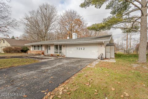 Tiny photo for 7242 Grenlock Drive, Sylvania, OH 43560 (MLS # 10001550)