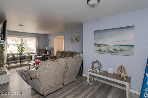 Tiny photo for 7242 Grenlock Drive, Sylvania, OH 43560 (MLS # 10001550)