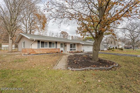Tiny photo for 7242 Grenlock Drive, Sylvania, OH 43560 (MLS # 10001550)