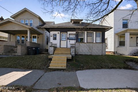 Tiny photo for 150 E Broadway Street, Toledo, OH 43605 (MLS # 10004891)