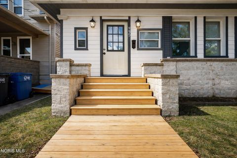 Tiny photo for 150 E Broadway Street, Toledo, OH 43605 (MLS # 10004891)