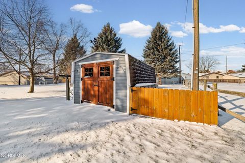 Tiny photo for 1820 Gayle Lane, Findlay, OH 45840 (MLS # 10004198)