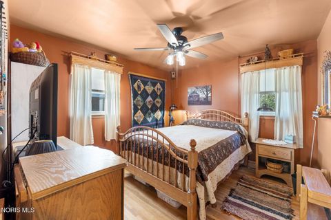 Tiny photo for 1820 Gayle Lane, Findlay, OH 45840 (MLS # 10004198)