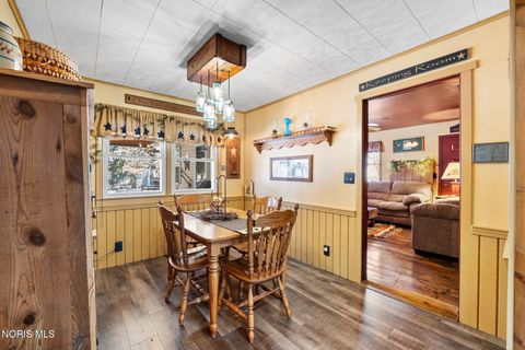 Tiny photo for 1820 Gayle Lane, Findlay, OH 45840 (MLS # 10004198)