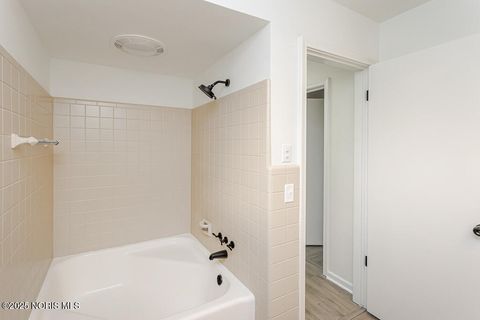 Tiny photo for 513 Holly Drive, Oregon, OH 43616 (MLS # 10002581)