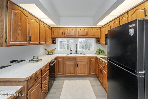 Tiny photo for 513 Holly Drive, Oregon, OH 43616 (MLS # 10002581)