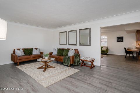 Tiny photo for 513 Holly Drive, Oregon, OH 43616 (MLS # 10002581)