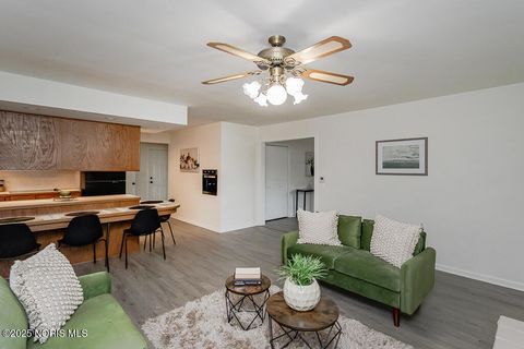 Tiny photo for 513 Holly Drive, Oregon, OH 43616 (MLS # 10002581)