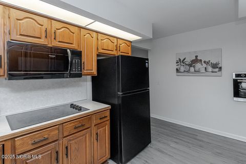 Tiny photo for 513 Holly Drive, Oregon, OH 43616 (MLS # 10002581)