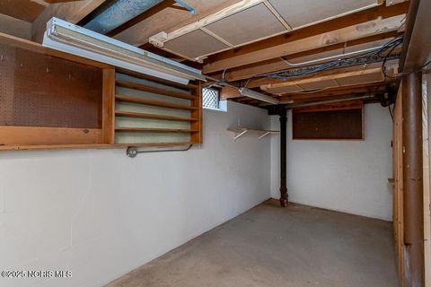 Tiny photo for 513 Holly Drive, Oregon, OH 43616 (MLS # 10002581)