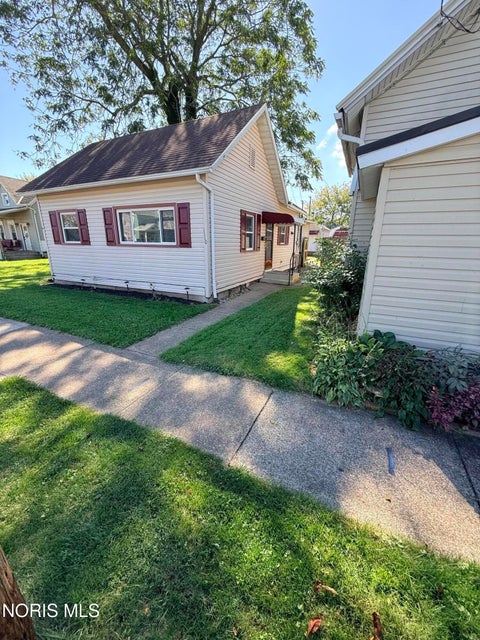 Tiny photo for 1110 2nd Street, Sandusky, OH 44870 (MLS # 10014164)