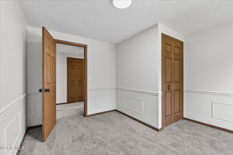 Tiny photo for 2461 Brownlee Drive, Toledo, OH 43615 (MLS # 10007458)
