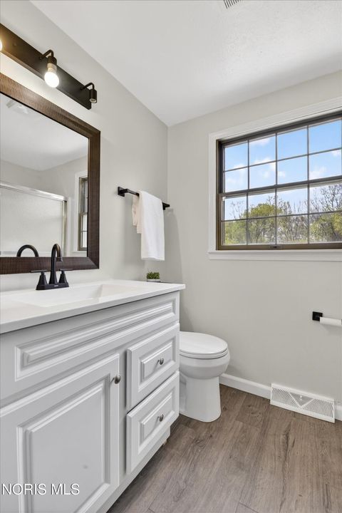 Tiny photo for 2461 Brownlee Drive, Toledo, OH 43615 (MLS # 10007458)