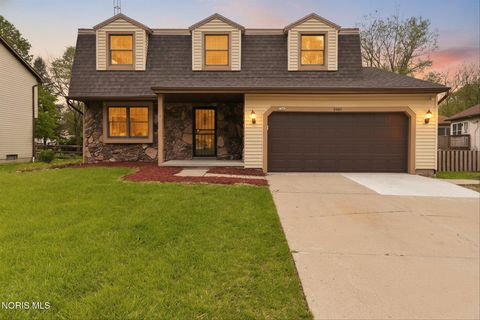 Tiny photo for 2461 Brownlee Drive, Toledo, OH 43615 (MLS # 10007458)