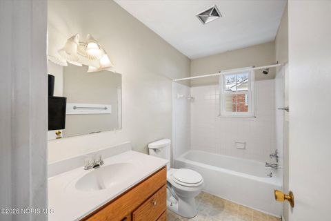 Tiny photo for 5705 Aspen Drive # 30, Toledo, OH 43615 (MLS # 10003515)