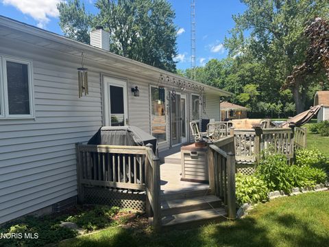 Tiny photo for 6118 Acres Road, Sylvania, OH 43560 (MLS # 10010137)