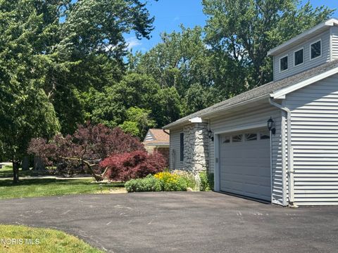 Tiny photo for 6118 Acres Road, Sylvania, OH 43560 (MLS # 10010137)