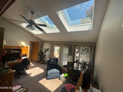Tiny photo for 6118 Acres Road, Sylvania, OH 43560 (MLS # 10010137)