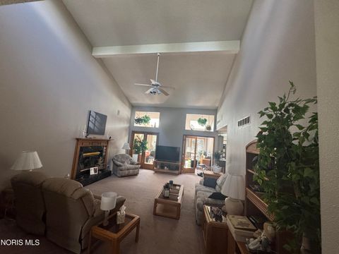 Tiny photo for 6118 Acres Road, Sylvania, OH 43560 (MLS # 10010137)