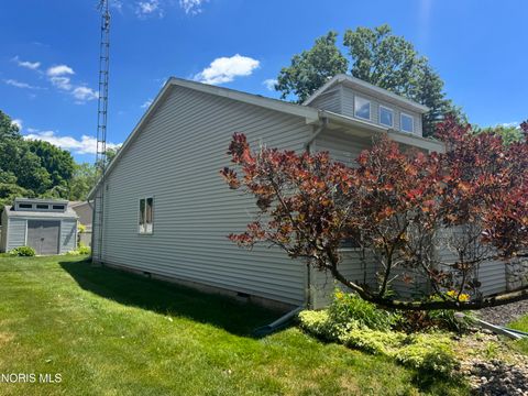 Tiny photo for 6118 Acres Road, Sylvania, OH 43560 (MLS # 10010137)
