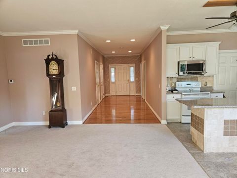 Tiny photo for 7008 Longwater Drive, Maumee, OH 43537 (MLS # 10008251)